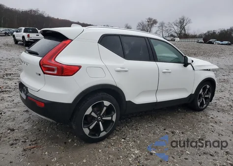 2019 Volvo Xc40 T5 Momentum из США, поврежденный, VIN YV4162UK9K2071843